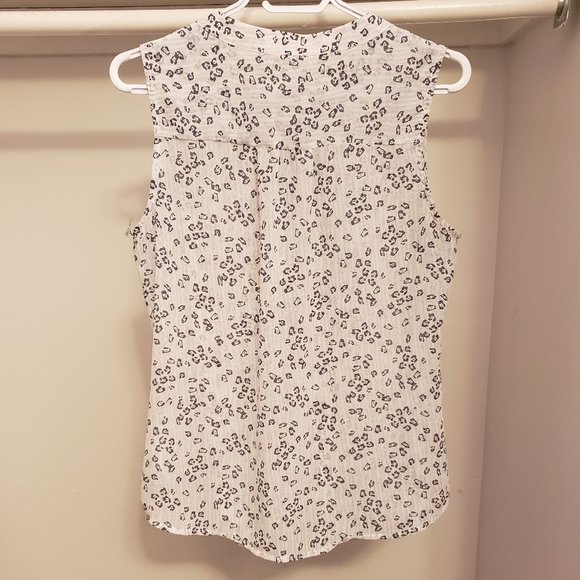 Banana Republic sleeveless blouse black and white - Picture 2 of 6